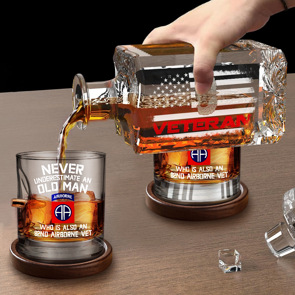 Airborne Veteran Set of 2 Bullet Whiskey Glasses & Decanter (x2 Coasters Gift)