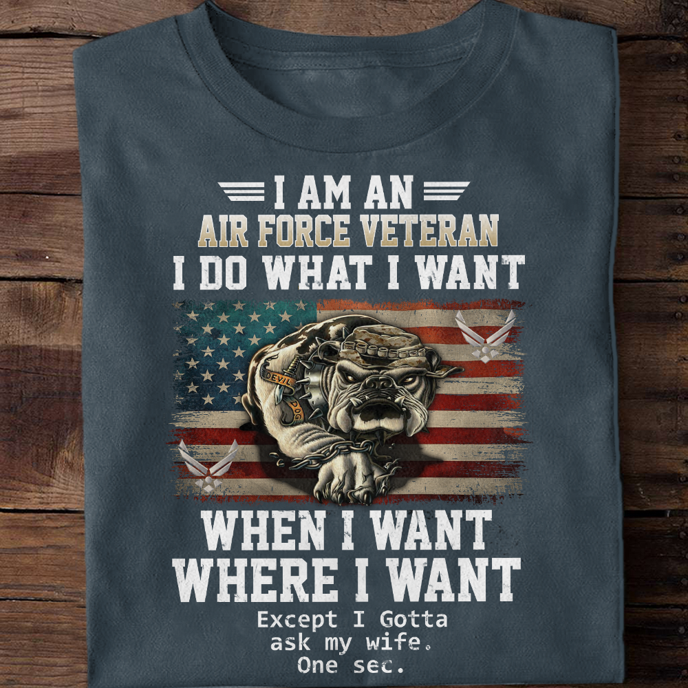 I am an Air Force Veteran Classic T-Shirt