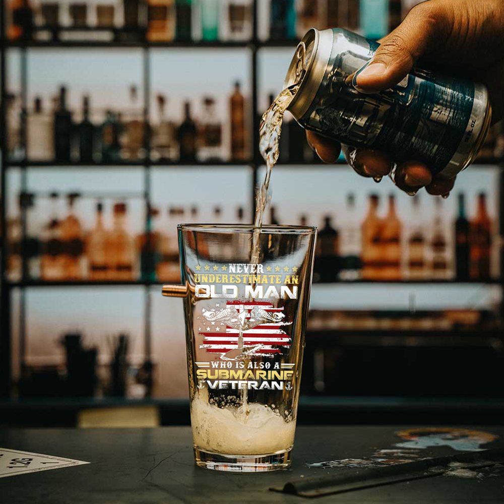 Never Underestimate An Old Man Who Is Also A Submarine Veteran Bullet Pint Glass