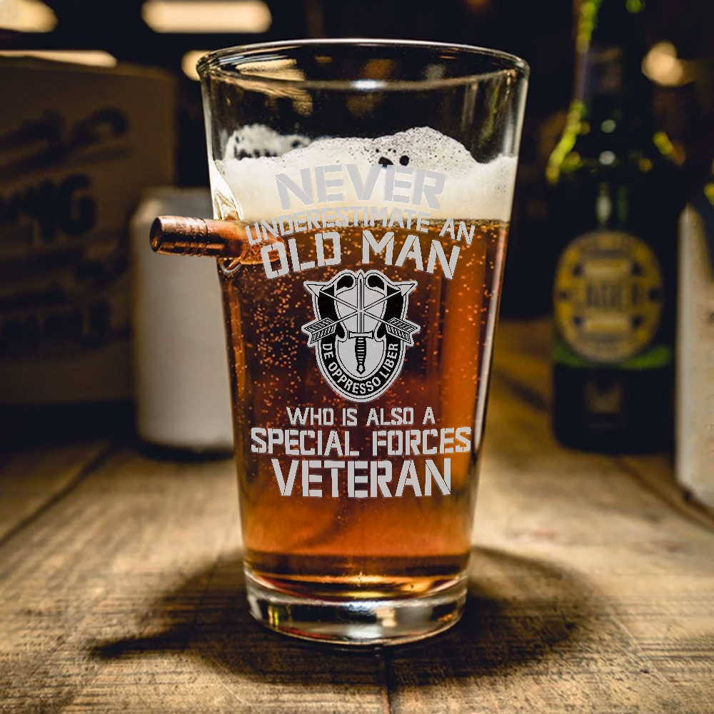 Never Underestimate An Old Man Who Is Also A Special Force Veteran Bullet Pint Glass