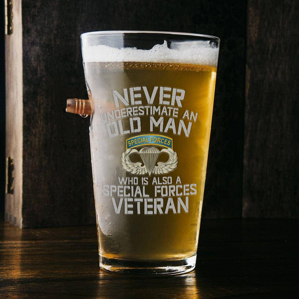 Never Underestimate An Old Man Who Is Also A Special Force Veteran Bullet Pint Glass