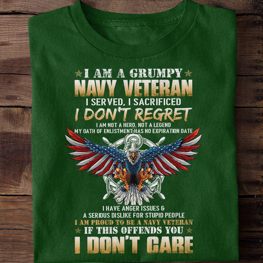 I Am A Grumpy Navy Veteran Classic T-Shirt